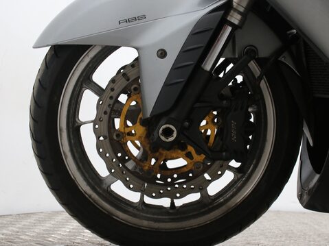 Kawasaki GTR1400 GTR 1400 22