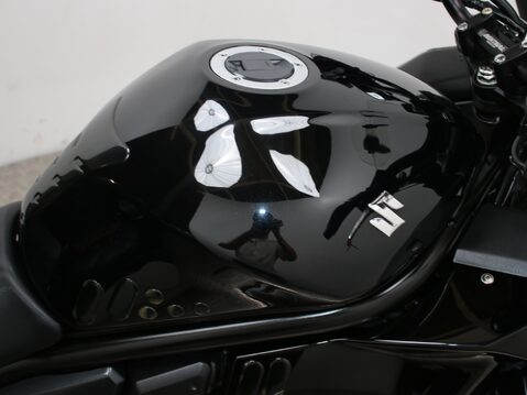 Suzuki GSX1250 GSX 1250 23