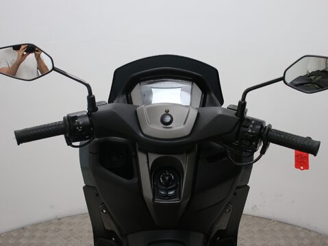 Yamaha Nmax 125 GPD125-A ABS 14