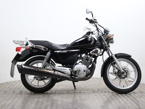 Yamaha YBR125 Custom YBR Custom 