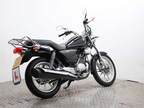 Yamaha YBR125 Custom YBR Custom 12