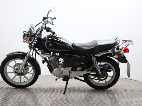 Yamaha YBR125 Custom YBR Custom 8