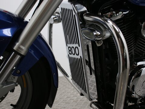 Suzuki Intruder 800 VZ 800 26
