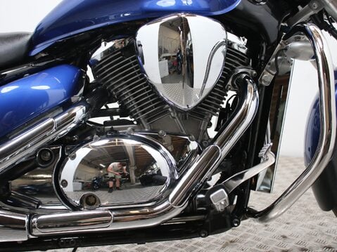 Suzuki Intruder 800 VZ 800 20