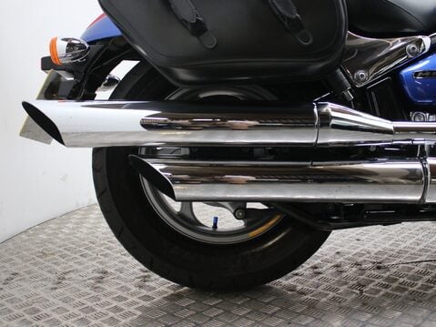 Suzuki Intruder 800 VZ 800 23