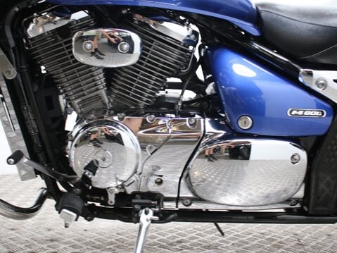 Suzuki Intruder 800 VZ 800 29