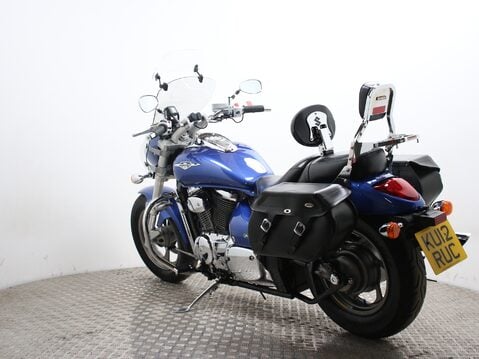 Suzuki Intruder 800 VZ 800 9