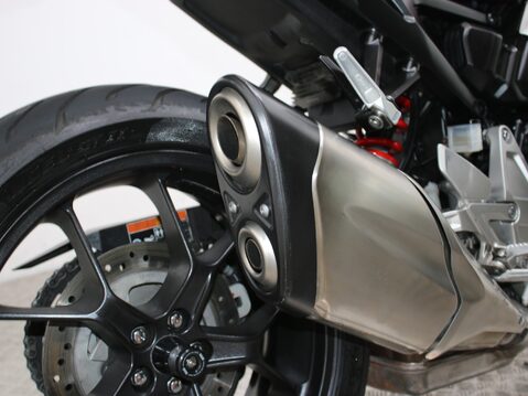 Honda CB1000R CB 1000 RA-J 22