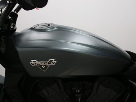 Victory Octane 1179 32