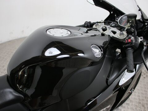 Honda CBR1000RR Fireblade CBR 1000 RR FIREBLADE 21