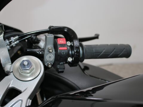 Honda CBR1000RR Fireblade CBR 1000 RR FIREBLADE 20