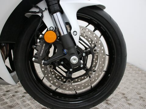 Honda CBR1000RR Fireblade CBR 1000 RR FIREBLADE 17