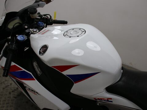 Honda CBR1000RR Fireblade CBR 1000 RR FIREBLADE 28