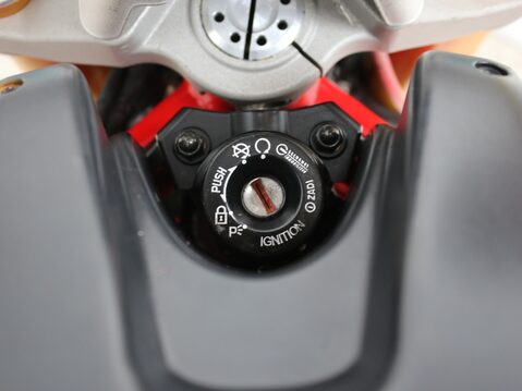 Ducati Monster 1100 M1100 S 17
