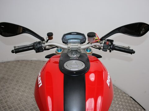 Ducati Monster 1100 M1100 S 14