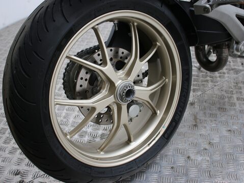 Ducati Monster 1100 M1100 S 24