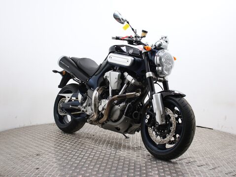 Yamaha MT-01 MT-01 3