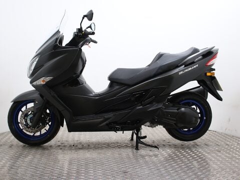 Suzuki Burgman 400 AN 400 AM2 8