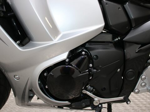 Suzuki GSX650 GSX650FA L0 34