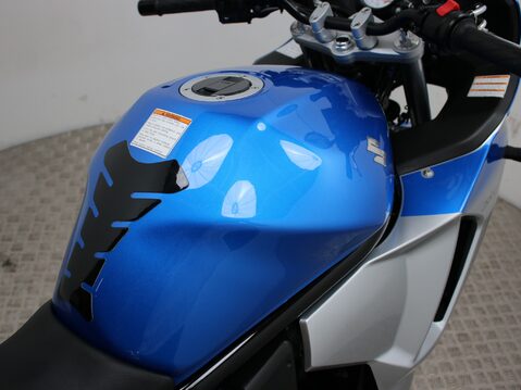 Suzuki GSX650 GSX650FA L0 22