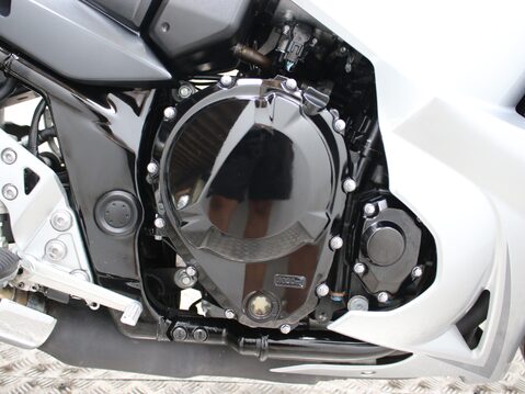 Suzuki GSX650 GSX650FA L0 25
