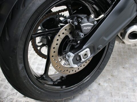 Triumph Trident TRIDENT 660 24