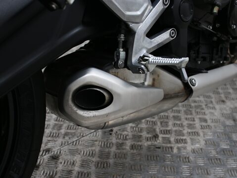 Triumph Trident TRIDENT 660 23