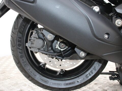 Yamaha Nmax 125 GPD125-A ABS 27