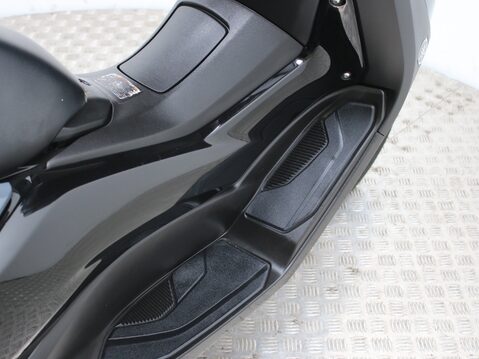Yamaha Nmax 125 GPD125-A ABS 24