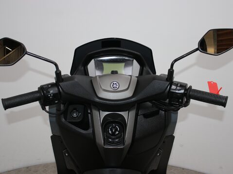 Yamaha Nmax 125 GPD125-A ABS 17
