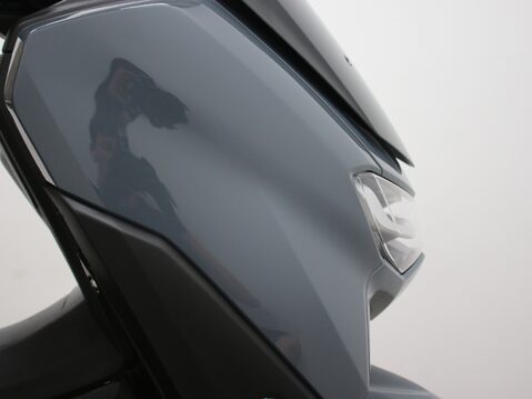 Yamaha Nmax 125 GPD125-A ABS 23
