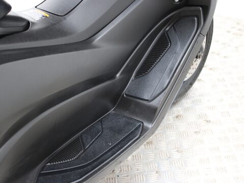 Yamaha Nmax 125 GPD125-A ABS 23