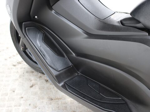 Yamaha Nmax 125 GPD125-A ABS 29