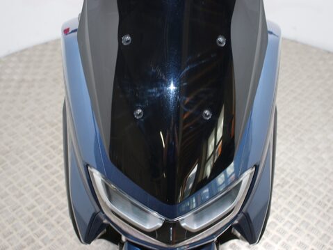 Yamaha Nmax 125 GPD125-A ABS 18