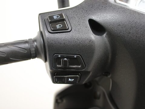 Suzuki Address 125 25