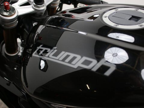 Triumph Daytona 675 DAYTONA 675 ABS 29