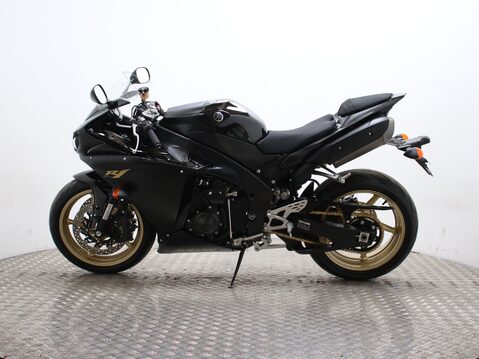 Yamaha R1 R1 (11MY) 8