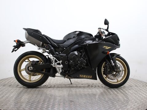 Yamaha R1 R1 (11MY) 