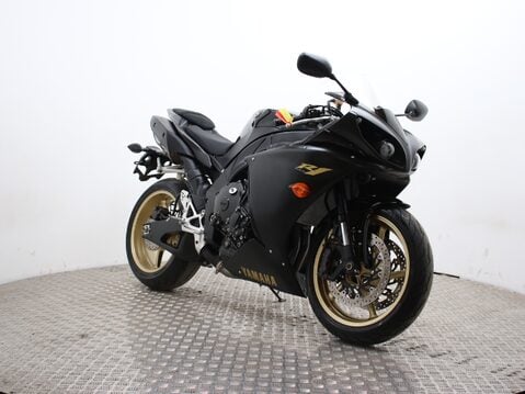 Yamaha R1 R1 (11MY) 3