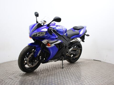 Yamaha R1 6