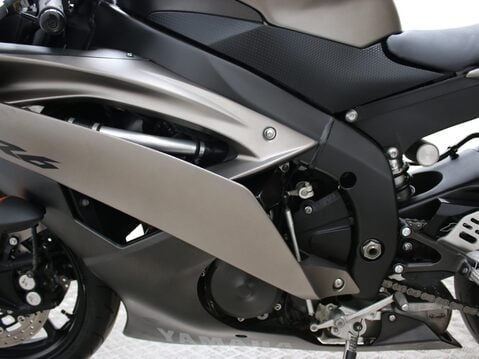 Yamaha R6 YZF R6 (12MY) 28