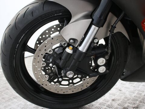 Yamaha R6 YZF R6 (12MY) 25