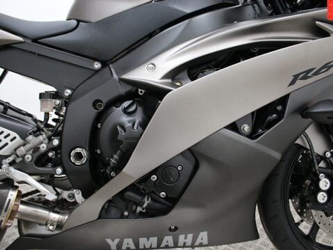 Yamaha R6 YZF R6 (12MY) 21