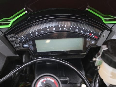 Kawasaki Ninja ZX-10R ZX 1000 JBF 15