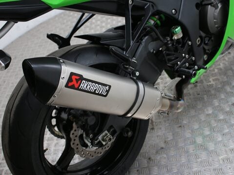 Kawasaki Ninja ZX-10R ZX 1000 JBF 23