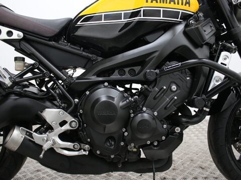 Yamaha XSR900 60th Anniversary Edition 21