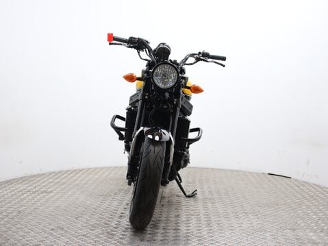 Yamaha XSR900 60th Anniversary Edition 5