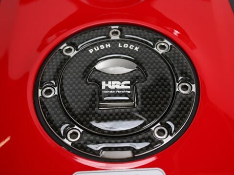 Honda CBR1000RR Fireblade CBR 1000 RR-6 30
