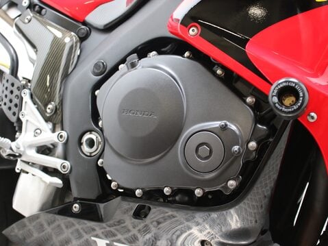 Honda CBR1000RR Fireblade CBR 1000 RR-6 20