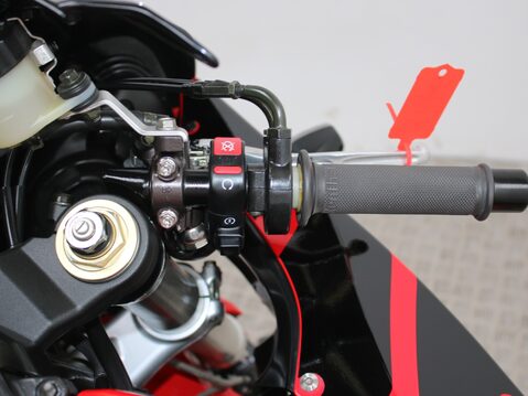 Honda CBR1000RR Fireblade CBR 1000 RR-6 28